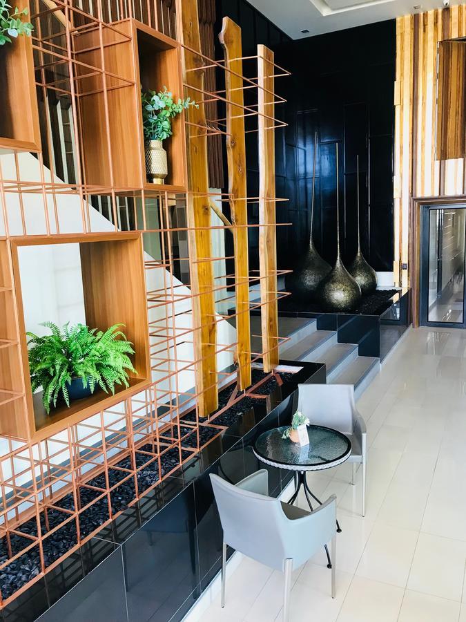 Astra Suites Central Chiang Mai Dış mekan fotoğraf
